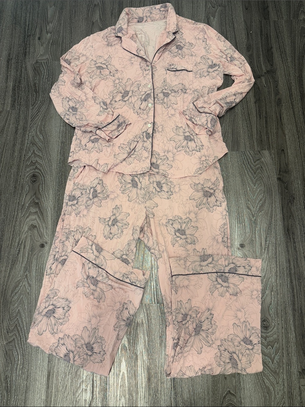 Victoria’s Secret pajama set